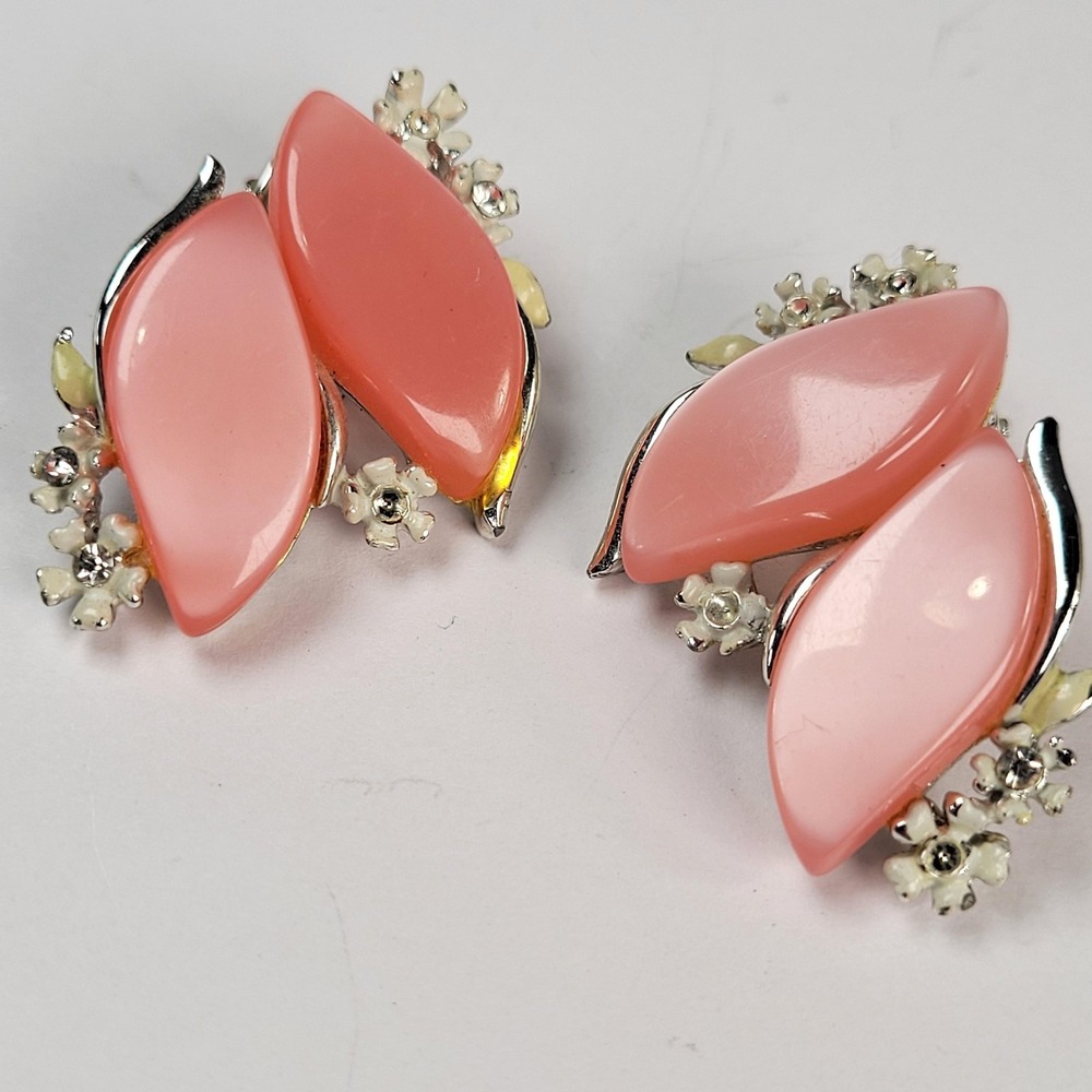 Pink Thermoset Enamel Clip-On Stud Earrings Flower Leaf Rhinestone Jewelry